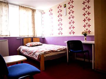 Roomlala | Charming Double Room Near Canary Wharf