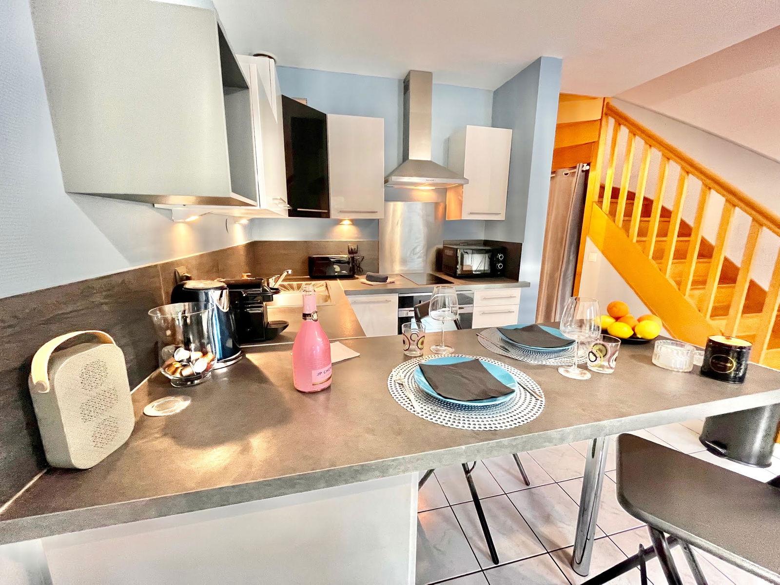Independent Studio Laval 262563