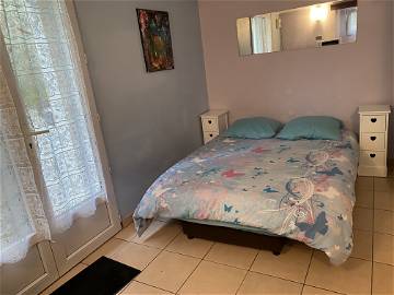 Room For Rent Chaville 94704