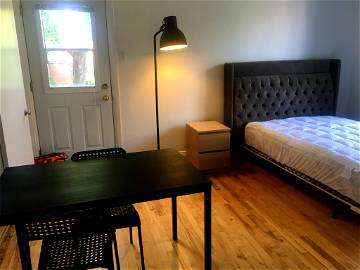Roomlala | Charming Furnished Loft In Front Of The University Of Montreal