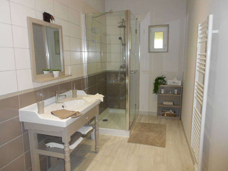 Habitaciones De Huéspedes Couches 79422-4