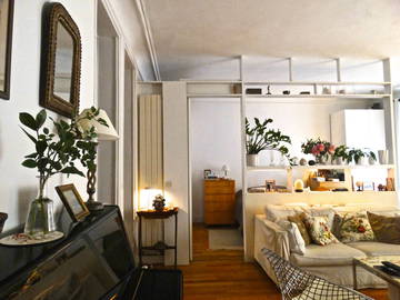 Roomlala | Charming Parisian Apartment For Rent