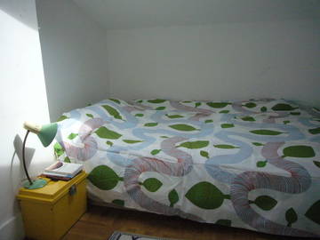 Roomlala | Charming Room Shuman/Flagey District