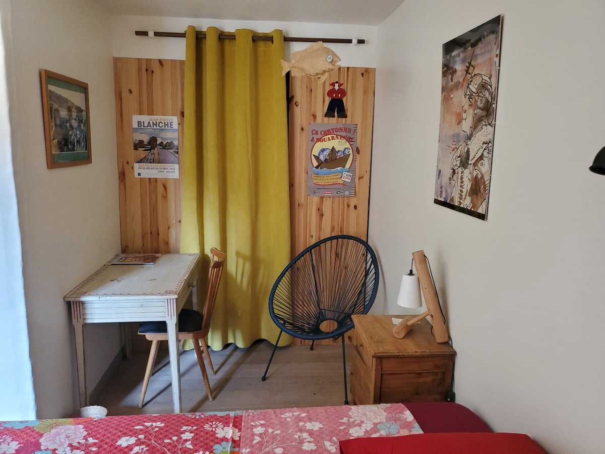 Entire Home Arboras 672785