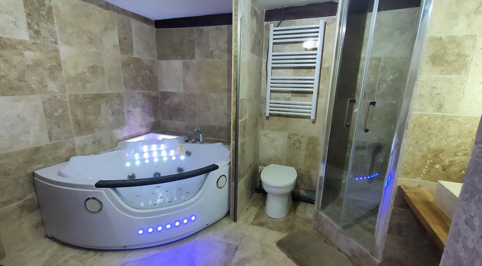 Unabhängiges Studio La Couture-Boussey 99186