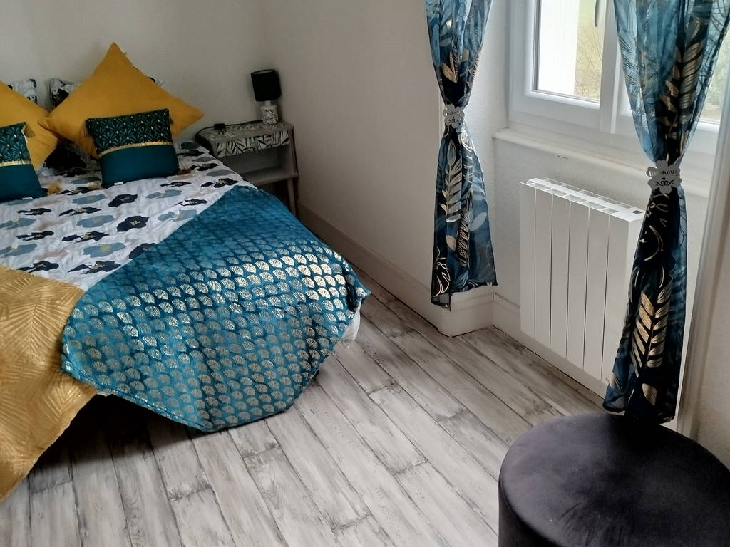 Famiglia Saint-Denis-de-Cabanne 657783-1