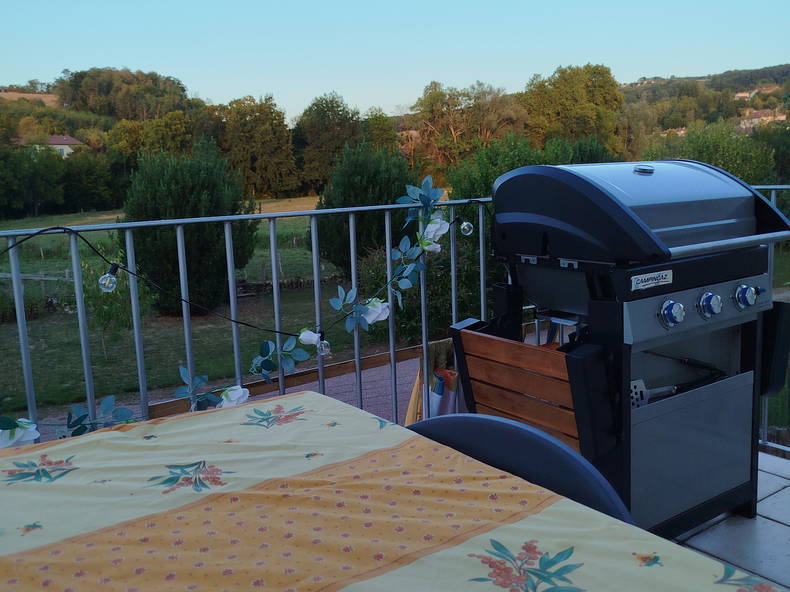 Hjemmeophold Saint-Denis-de-Cabanne 657783-5