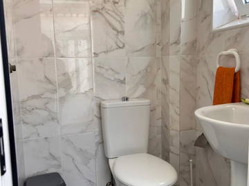 Coliving à louer à Costa De Caparica - photo 20 : salle de bain-20