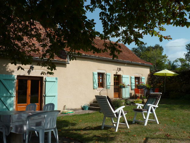 Entire Home Puylagarde 101316