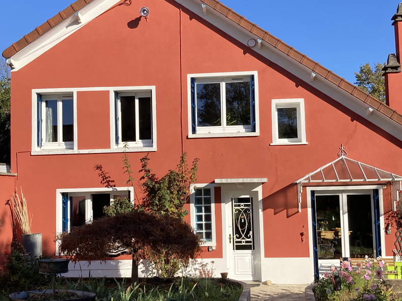 Homestay La ville-du-Bois 131168-1