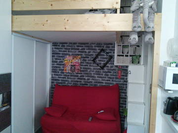 Roomlala | Ciche i komfortowe studio 14