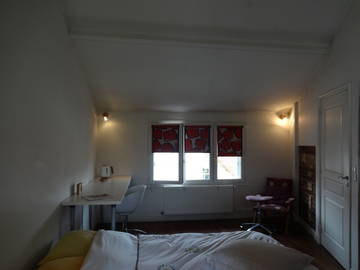 Roomlala | Cichy pokój do wynajęcia dla studenta, z umową najmu 