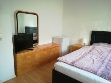 Roomlala | Cichy pokój w dobrej lokalizacji