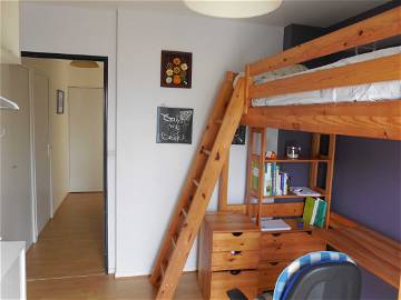 Roomlala | Cichy pokój z mieszkańcami w domu