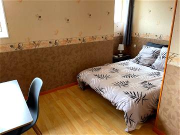 Roomlala | City Center Double Room
