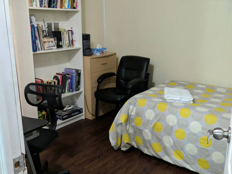 Kolokacja Edmonton 151707-3