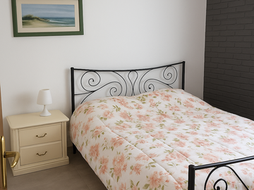 Homestay for rent in Denée - photo 4 : Bedroom-4