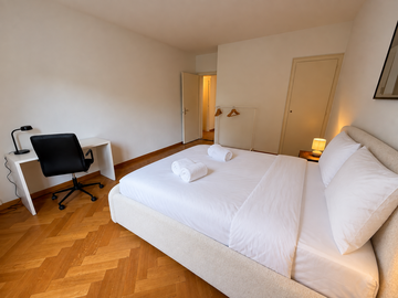Entire home for rent in Lausanne - photo 6 : Bedroom-6