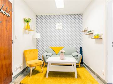 Roomlala | Coliving EVRY DAY à 4mn RER Assurance/ménage Inclus