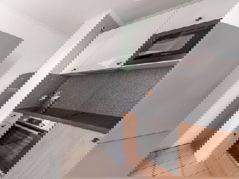 Colocação Évry-Courcouronnes 265698-3