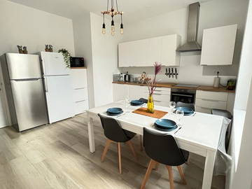 Roomlala | Coliving New And Calm Gosselies Center