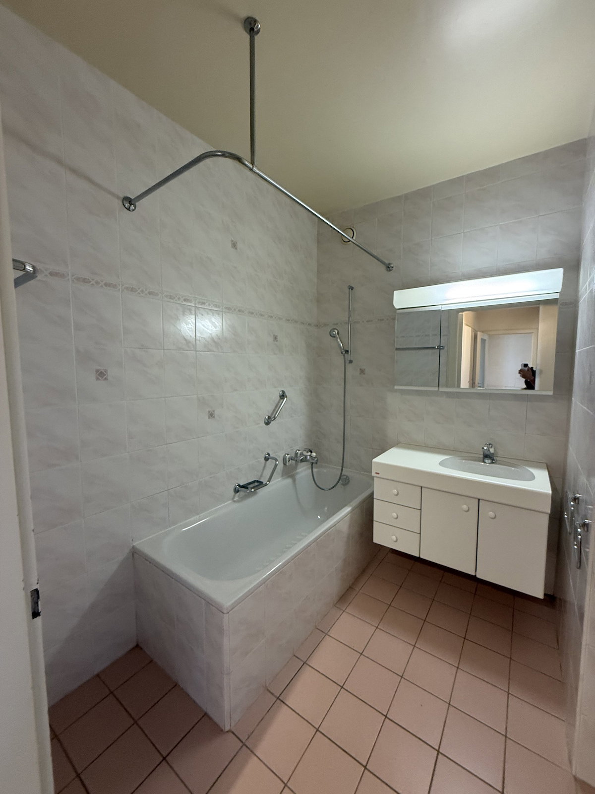 Shared Housing Lausanne 676160