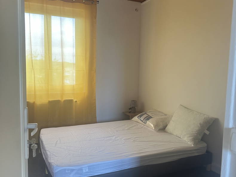 Homestay Sainte-Geneviève-des-Bois 658478-2