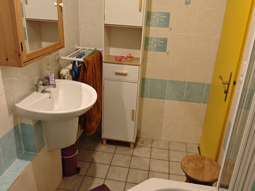 Colocation à louer à Saint-Herblain - salle de bain-9