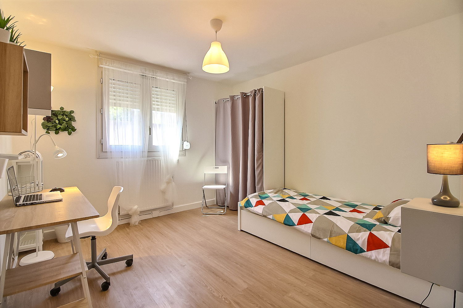 Colocación Nîmes 227129