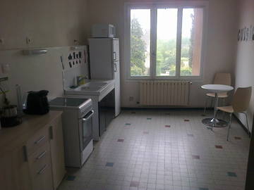 Room For Rent Neyron 46490