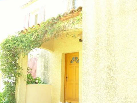 Homestay Nîmes 157700