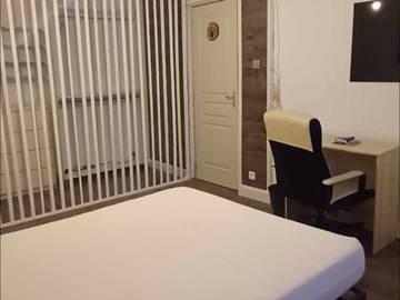 Colocation à louer à Charleroi - photo 2 : chambre-2