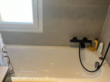 Wohngemeinschaft zur Miete in Bulle - Foto 3 : Badezimmer-3