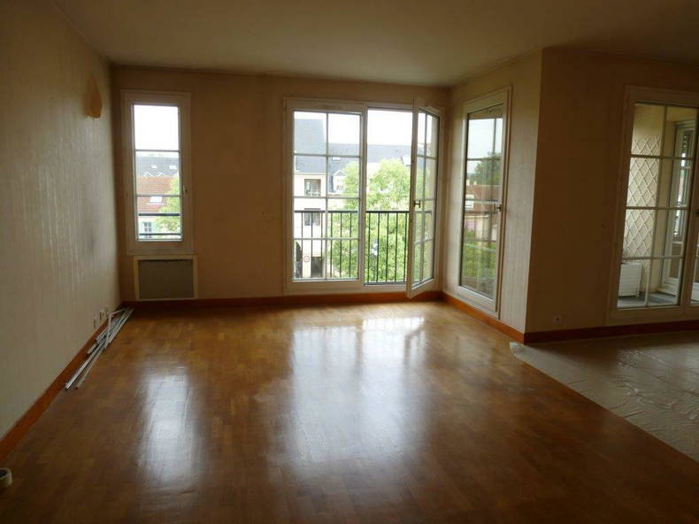 Kolokation Cergy 121457-2