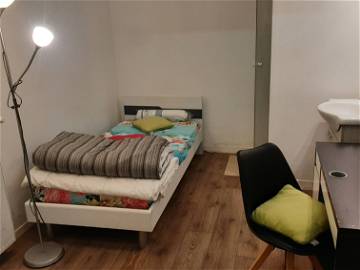 Room For Rent Croix 398380