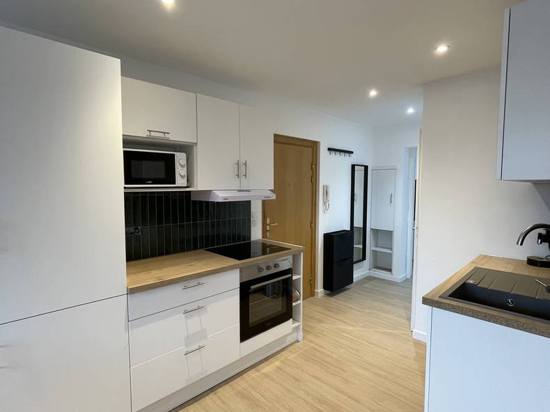 Colocación Annecy 482352-4