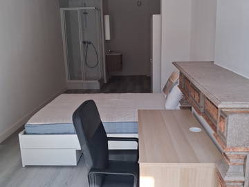 Colocation à louer à Charleroi - photo 1 : chambre-1