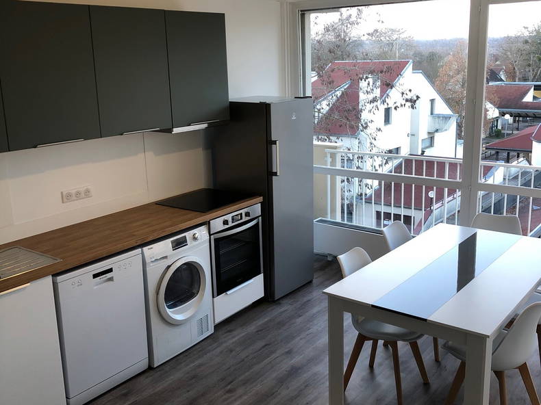 Colocation Cergy 244456-4