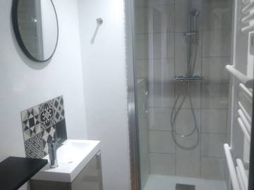 Colocation à louer à Bapaume - salle de bain-2