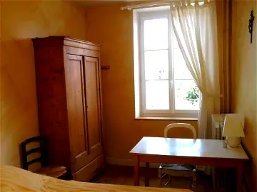 Room For Rent Civry-La-Forêt 90096-1