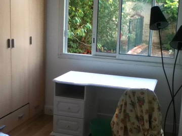 Room For Rent Montreuil 50360