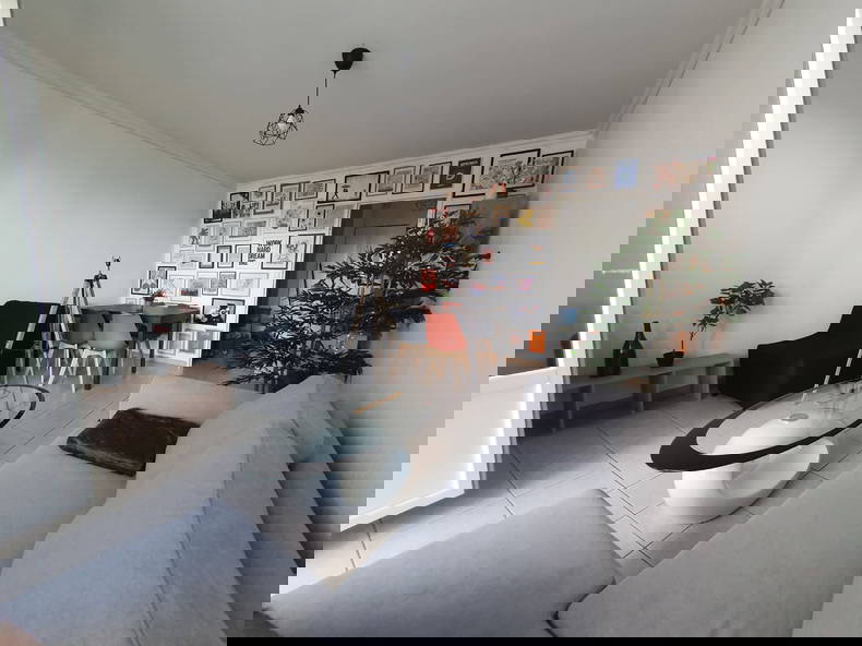 Colocation Tours 464049-1