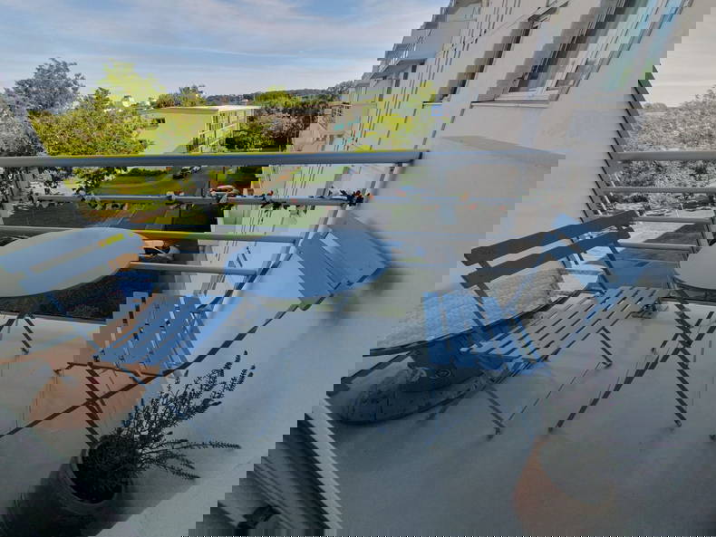 Colocation Tours 464049-2