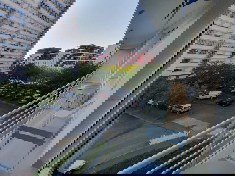 Colocation Tours 464049-5