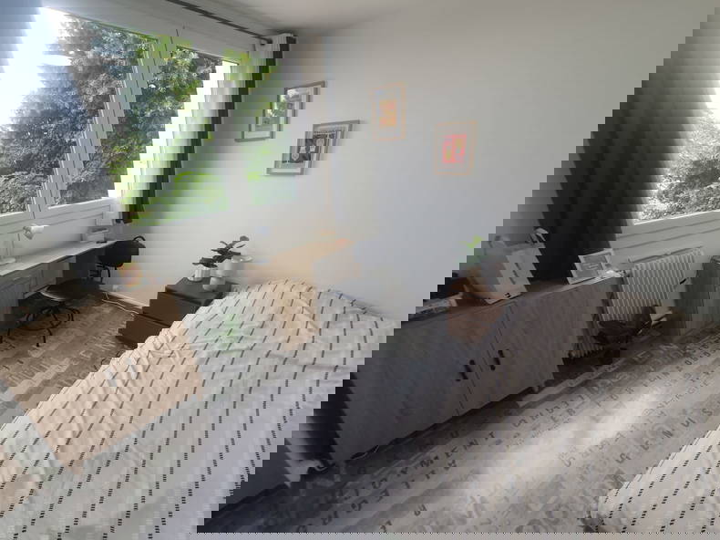 Colocation Tours 531889-2