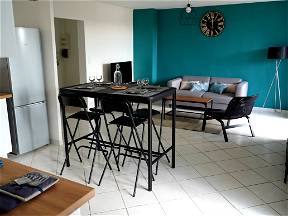 All Inclusive Roommate In Furnished T4 Near University And