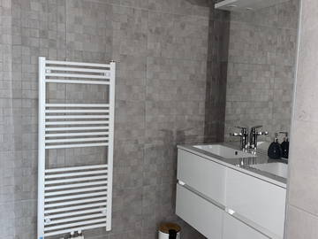 Colocation à louer à Puteaux - photo 9 : salle de bain-9