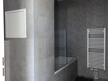 Colocation à louer à Puteaux - photo 11 : salle de bain-11