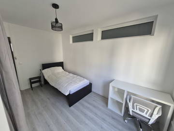 Colocation à louer à Montigny-Le-Bretonneux - photo 2 : chambre-2