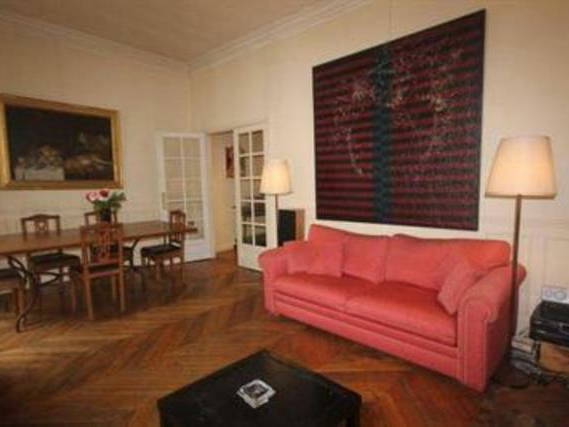 Kolokation Paris 38320-4